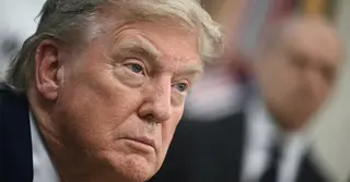 ট্রাম্প এ যুদ্ধ থেকে বেরোনোর পথ খুঁজছেন: বিশ্লেষক